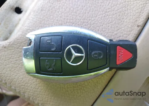 2009 Mercedes-Benz E 350 z USA, uszkodzony, nr VIN WDBUF56X59B414425